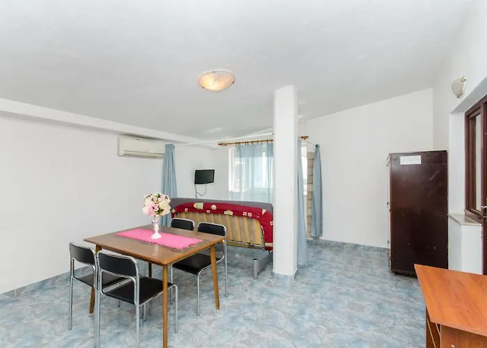 And Ivan Apartament Makarska