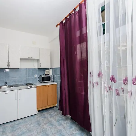 And Ivan Apartment Makarska