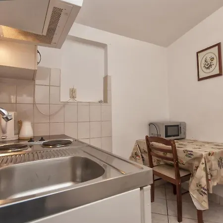 Lejlighed And Ivan *